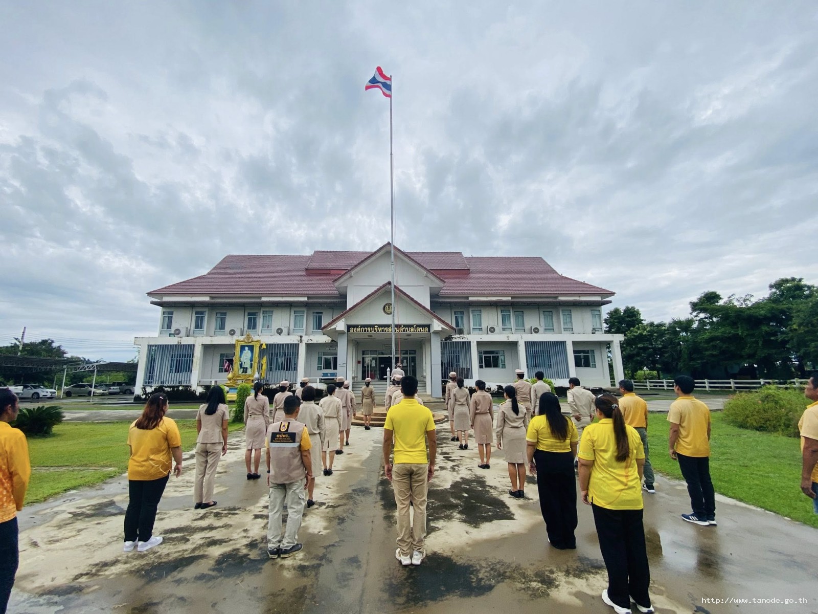 กิจกรรมเคารพธงชาติและร้องเพลงชาติ เนื่องในวันครบรอบ 108 ปี วันพระราชทานธงชาติไทย 28 กันยายน (Thai National Flag Day) ประจำปี 2568